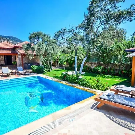 Sleeps 4 Pool Air Con Wifi Villa